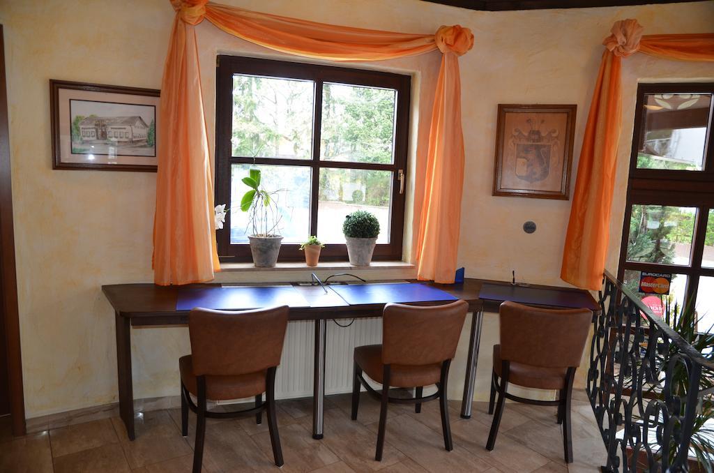 Hotel Pirsch Рамщайн-Мизенбах Екстериор снимка